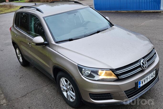 Volkswagen Tiguan 1 generation [restyling] Crossover