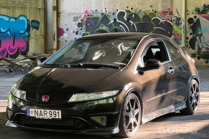 Honda Civic 8 generation Type-S hatchback 3-doors