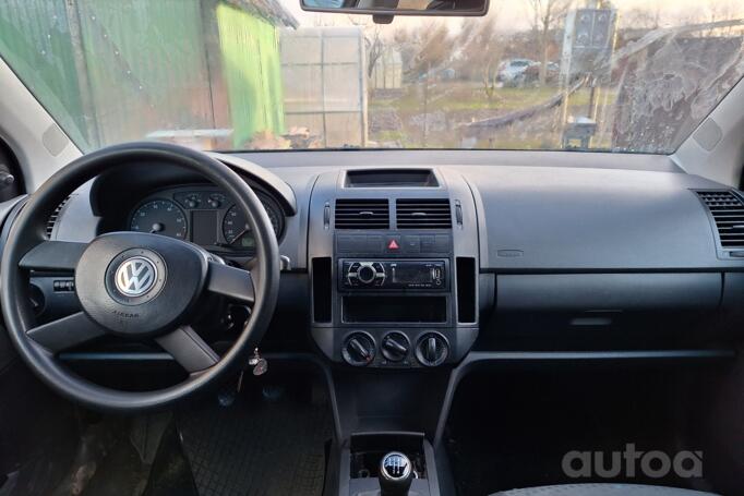 Volkswagen Polo 4 generation Hatchback 5-doors