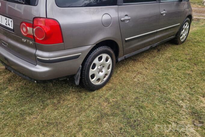 Volkswagen Sharan 1 generation [2th restyling] Minivan