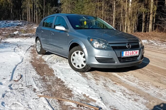 Opel Astra H Hatchback