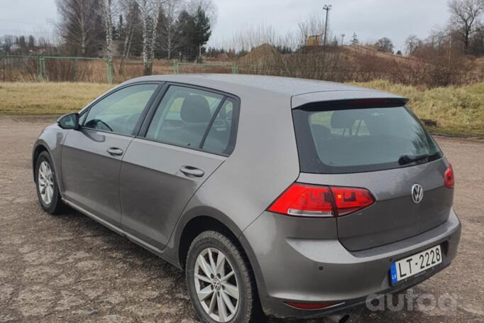 Volkswagen Golf 7 generation Hatchback 5-doors