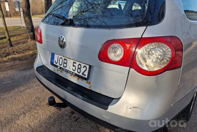 Volkswagen Passat B6 wagon 5-doors