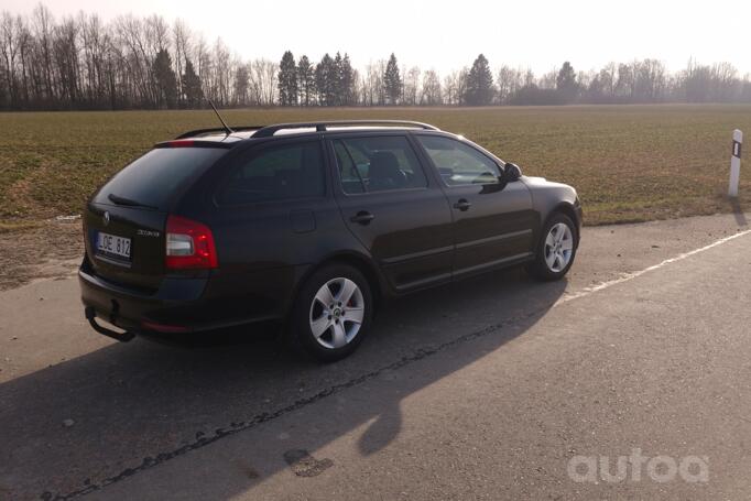 Skoda Octavia 2 generation [restyling] Combi wagon 5-doors