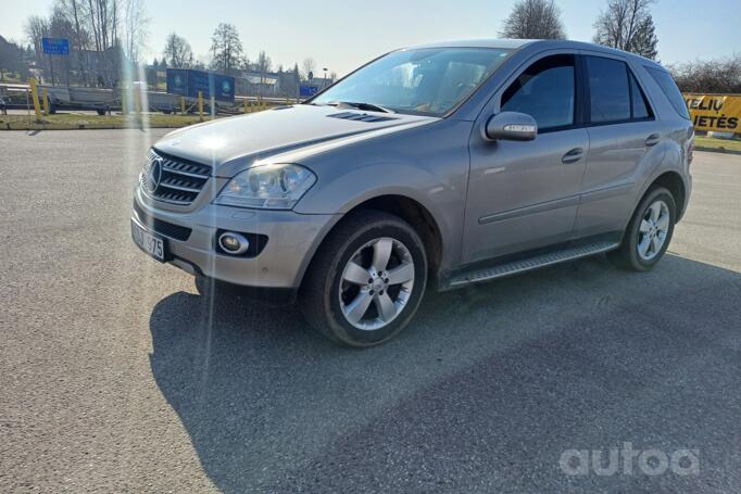 Mercedes-Benz M-Class W164 Crossover 5-doors