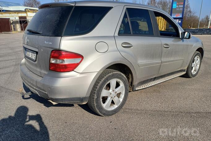 Mercedes-Benz M-Class W164 Crossover 5-doors