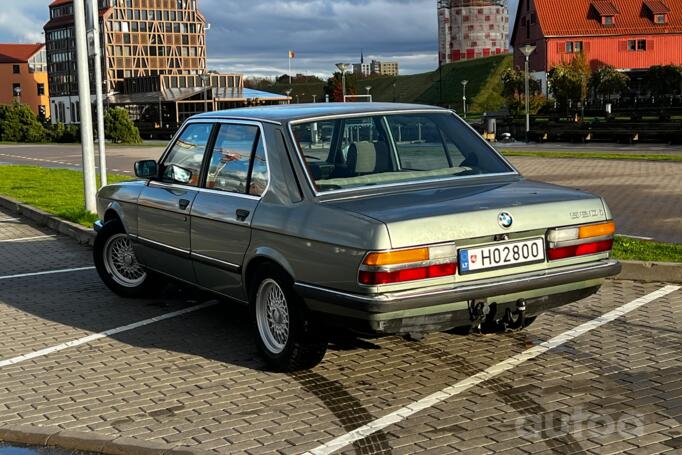 BMW 5 Series E28 Sedan