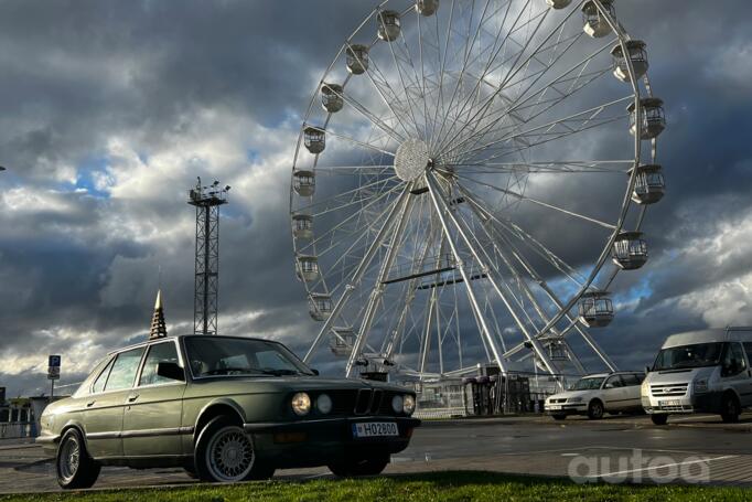 BMW 5 Series E28 Sedan