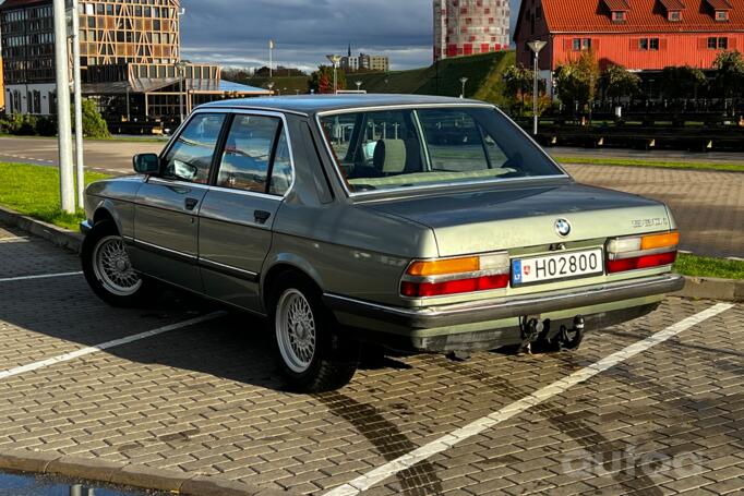 BMW 5 Series E28 Sedan