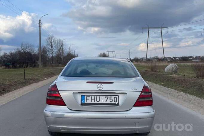 Mercedes-Benz E-Class W211 Sedan