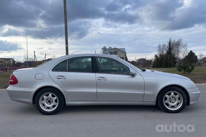 Mercedes-Benz E-Class W211 Sedan