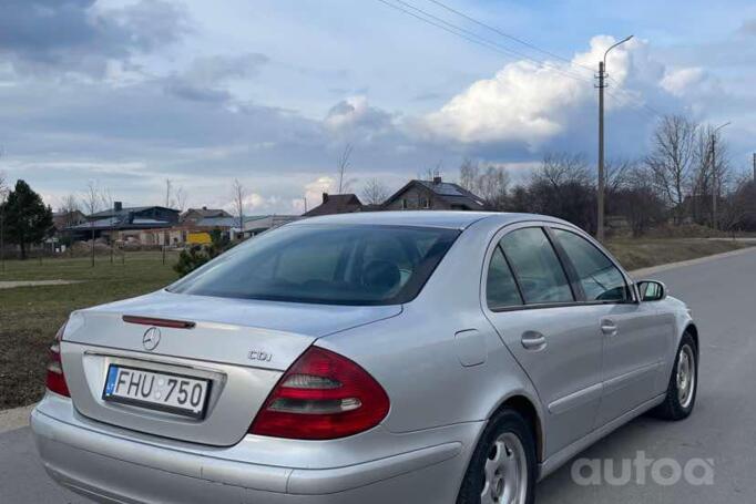 Mercedes-Benz E-Class W211 Sedan