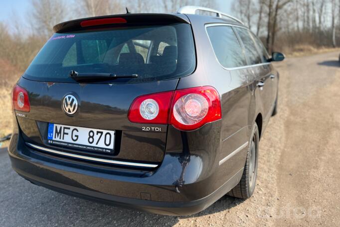 Volkswagen Passat B6 wagon 5-doors