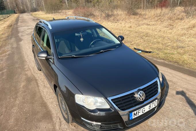 Volkswagen Passat B6 wagon 5-doors