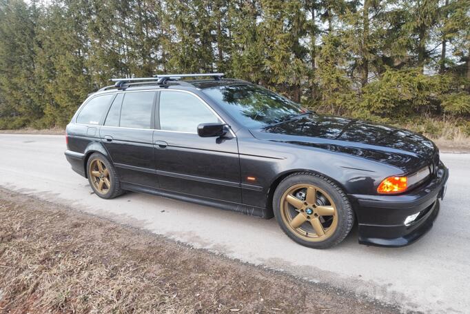 BMW 5 Series E39 Touring wagon