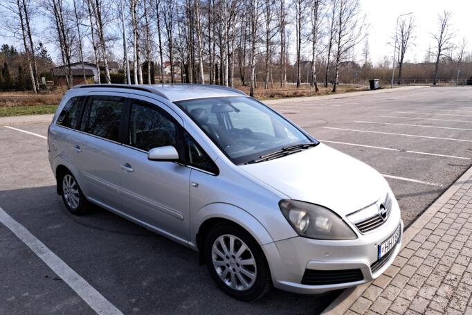 Opel Zafira B Minivan 5-doors