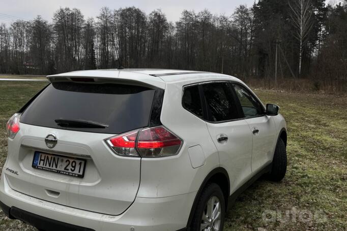 Nissan X-Trail T32 Crossover