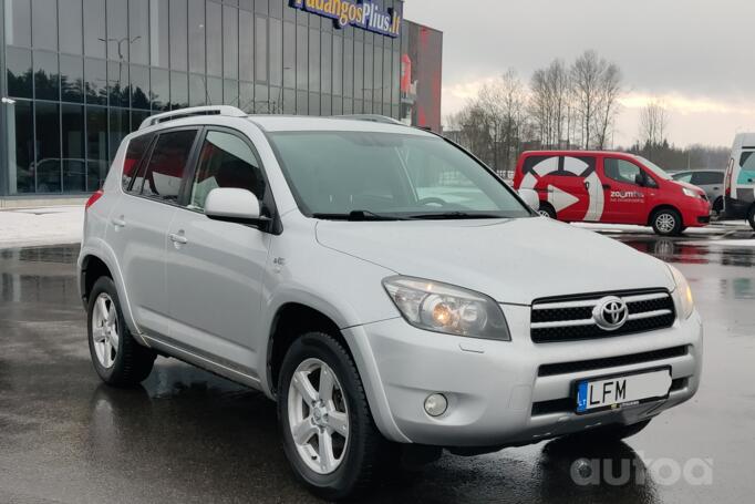 Toyota RAV4 3 generation Crossover