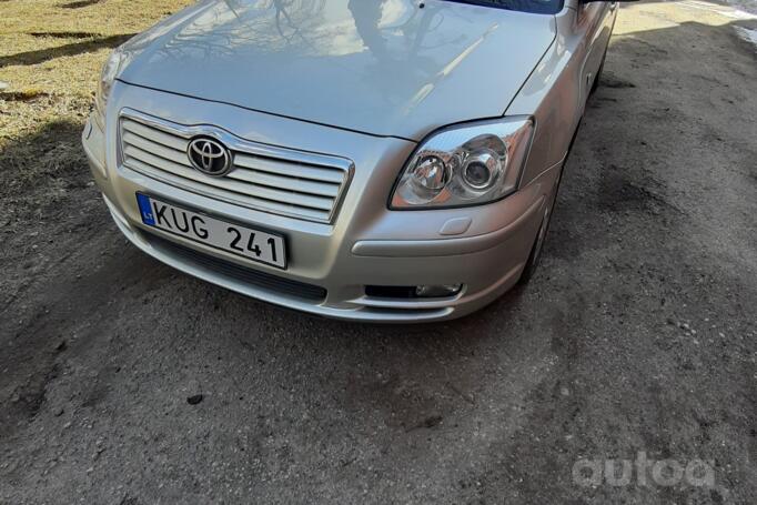 Toyota Avensis 2 generation wagon