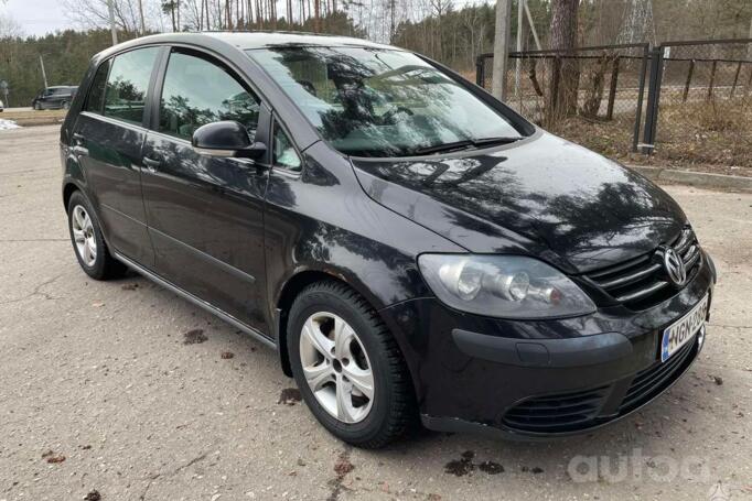 Volkswagen Golf Plus 1 generation
