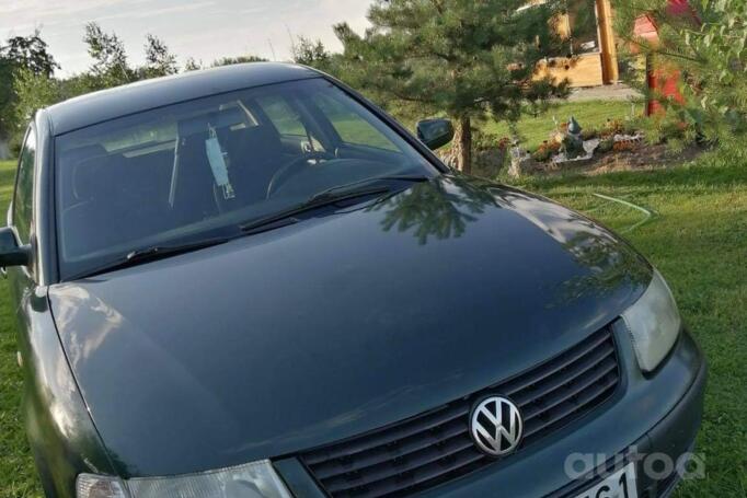 Volkswagen Passat B5 Sedan 4-doors
