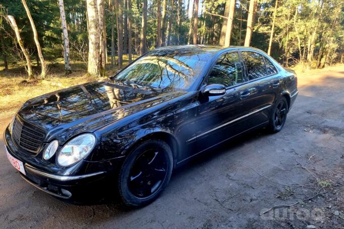 Mercedes-Benz E-Class W211 Sedan