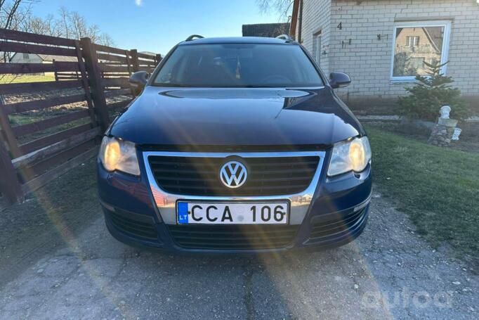 Volkswagen Passat B6 wagon 5-doors