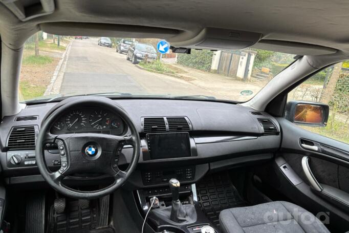 BMW X5 E53 Crossover