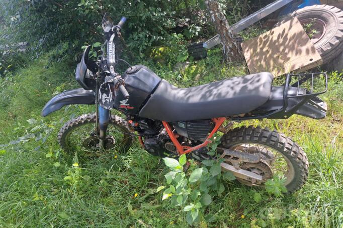 Honda XL