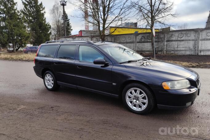 Volvo V70 2 generation [restyling] wagon 5-doors