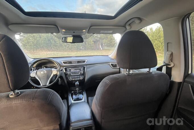 Nissan X-Trail T32 Crossover