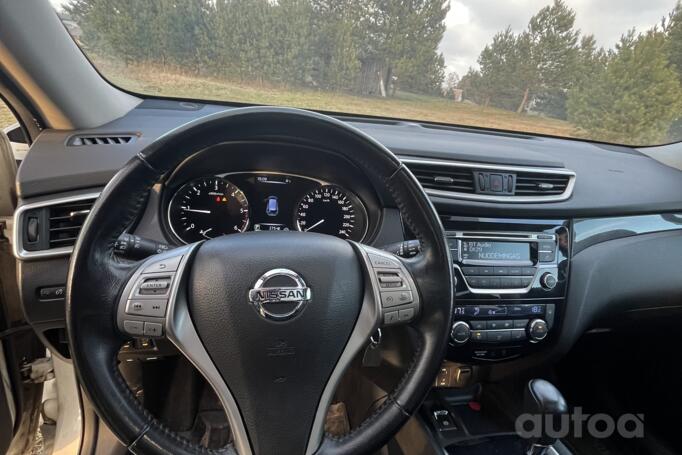 Nissan X-Trail T32 Crossover