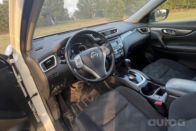 Nissan X-Trail T32 Crossover