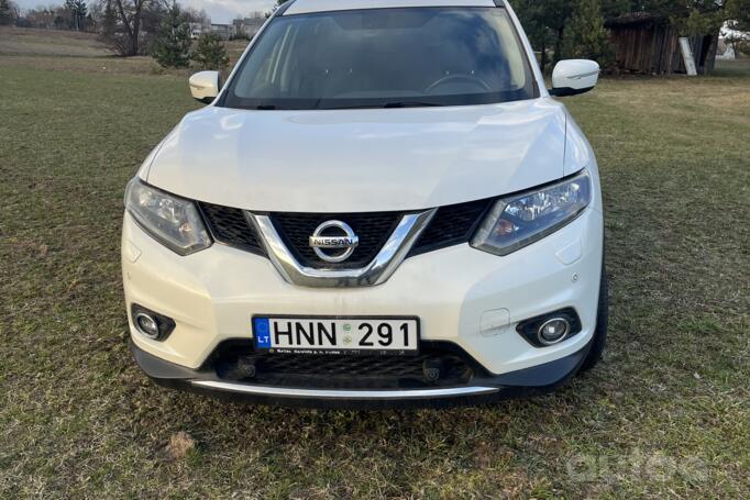 Nissan X-Trail T32 Crossover