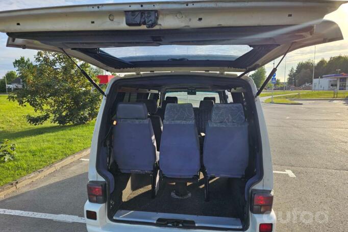 Volkswagen Caravelle T4 Minivan