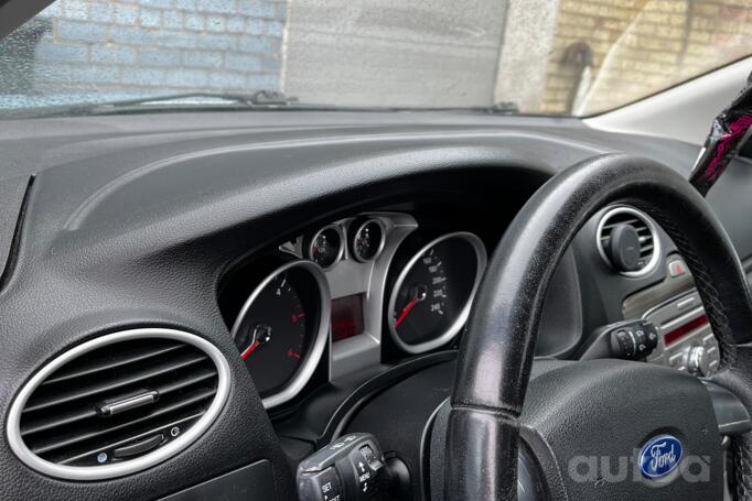 Ford Focus 2 generation [restyling] Hatchback 5-doors