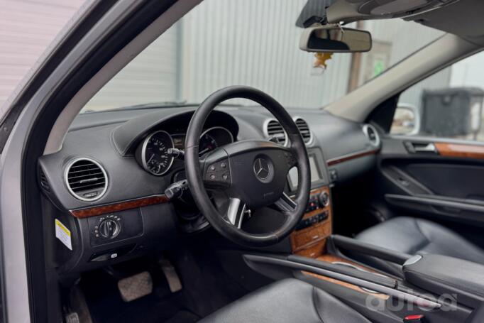Mercedes-Benz GL-Class X164 [restyling] SUV 5-doors