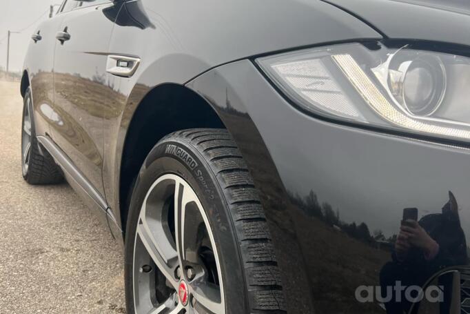 Jaguar F-Pace 1 generation Crossover
