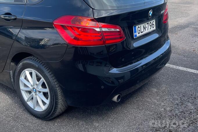BMW 2 Series Active Tourer F45 Minivan