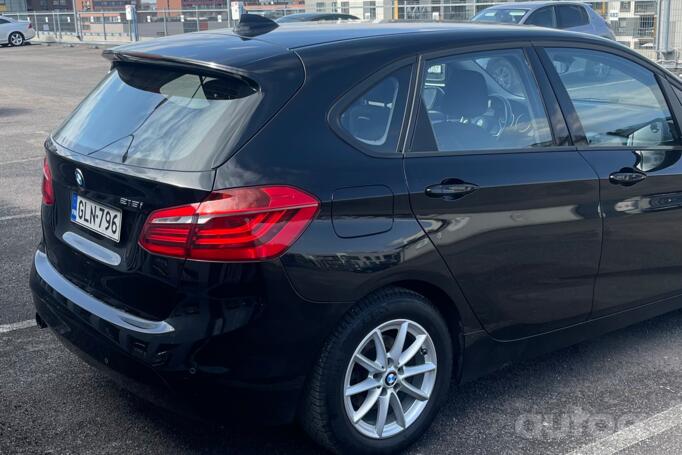 BMW 2 Series Active Tourer F45 Minivan