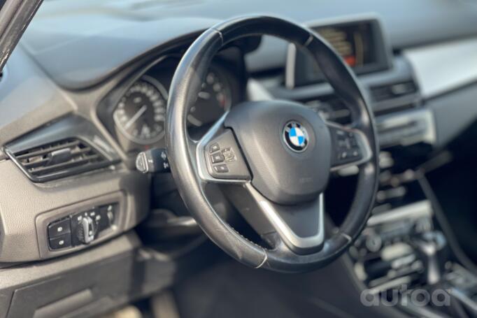 BMW 2 Series Active Tourer F45 Minivan