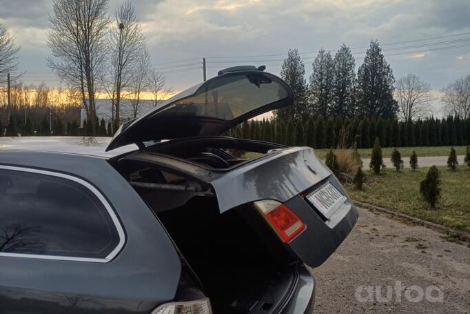 BMW 5 Series E60/E61 Touring wagon