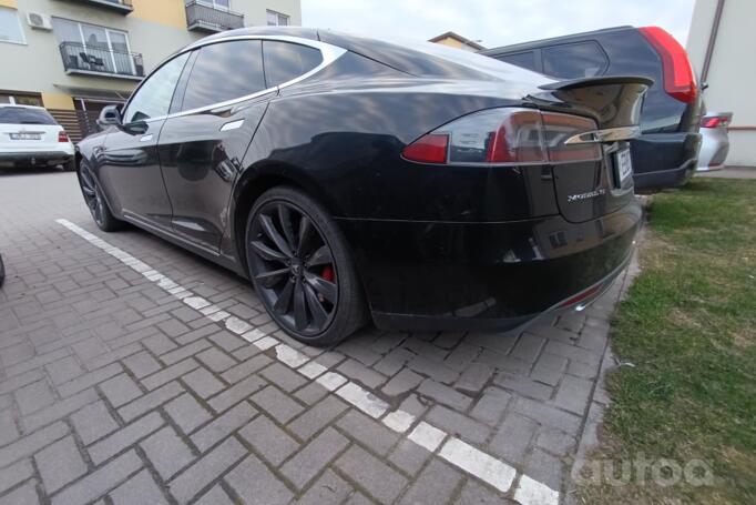 Tesla Model S 1 generation Liftback