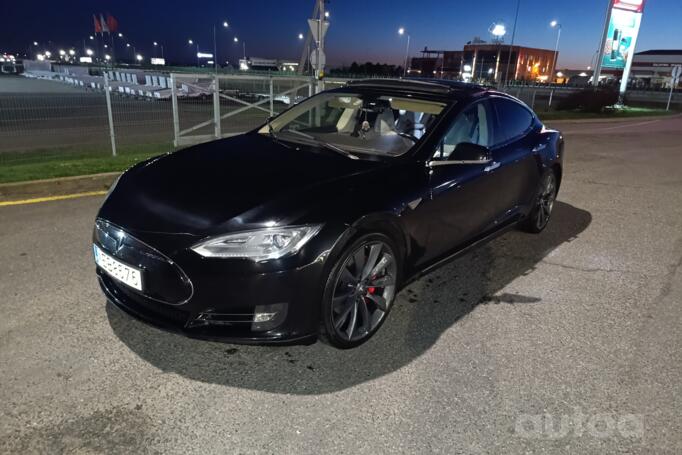 Tesla Model S 1 generation Liftback