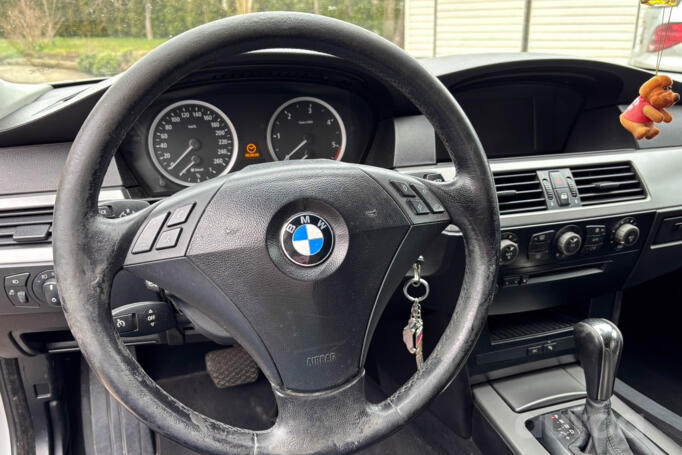BMW 5 Series E60/E61 Sedan