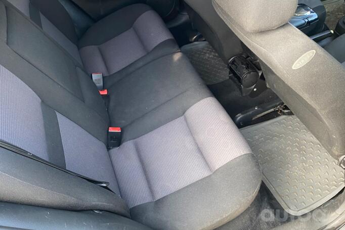 Volkswagen Golf 4 generation Hatchback 5-doors