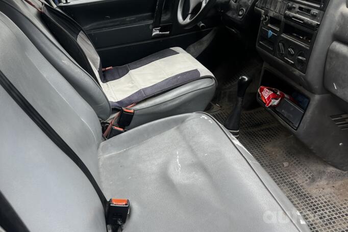 Volkswagen Caravelle T4 Minivan