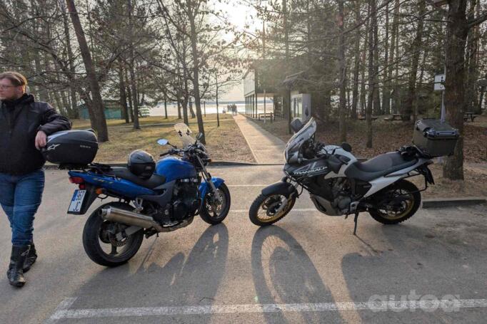 Kawasaki ZR