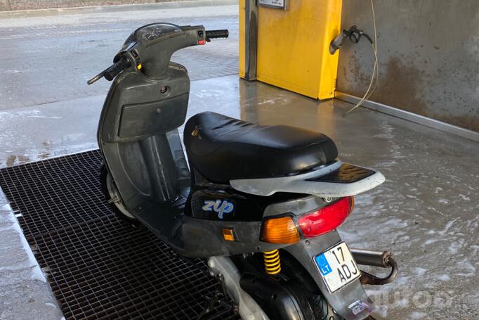 Piaggio Zip 50