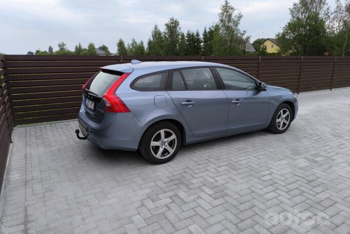 Volvo V60 1 generation [restyling] wagon 5-doors